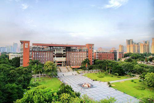 暨南大学(暨南大学是985还是211)