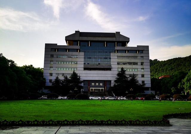 中南大学(中南大学全国排名)